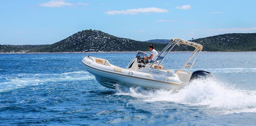 Promo tarif début de saison 2025 location en semaine d'un BSC 73 à seulement 350 €/jour