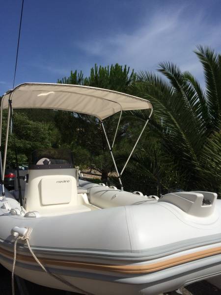 Location bateau semi rigide Presqu'îles de Giens Var
