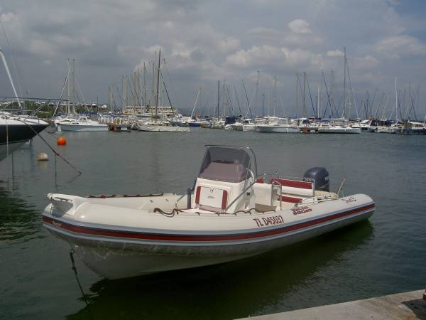 Semi rigide clubman 23