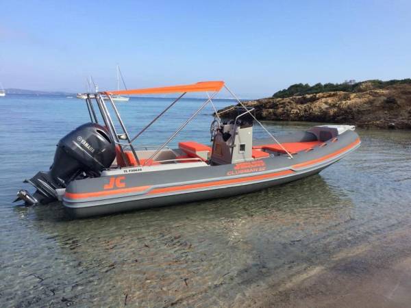 bateau  d'occasion semi rigide clubman 22 à vendre sur Hyères dans le 83