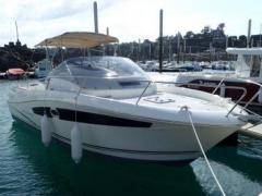 Trouver un bateau à moteur à louer sur le port de Hyères dans le 83 pour un week end