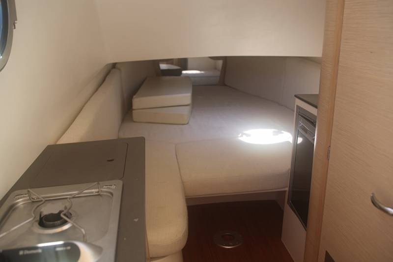 Location d'un bateau semi-rigide CAPELLI 1000 