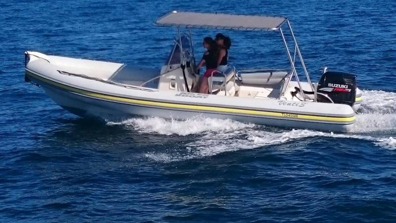 bateau moteur semi rigide hyeres