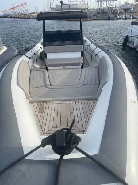 Location de bateau semi-rigide RH 1000 