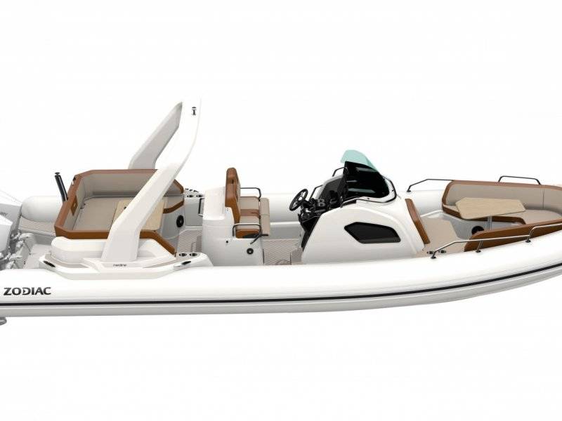 Location bateau à moteur semi rigide Zodiac Medline 9 sur le port de Hyères
