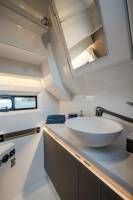 Notre zone d'activité pour ce service Location de bateau coque pour 10 personnes avec couchage